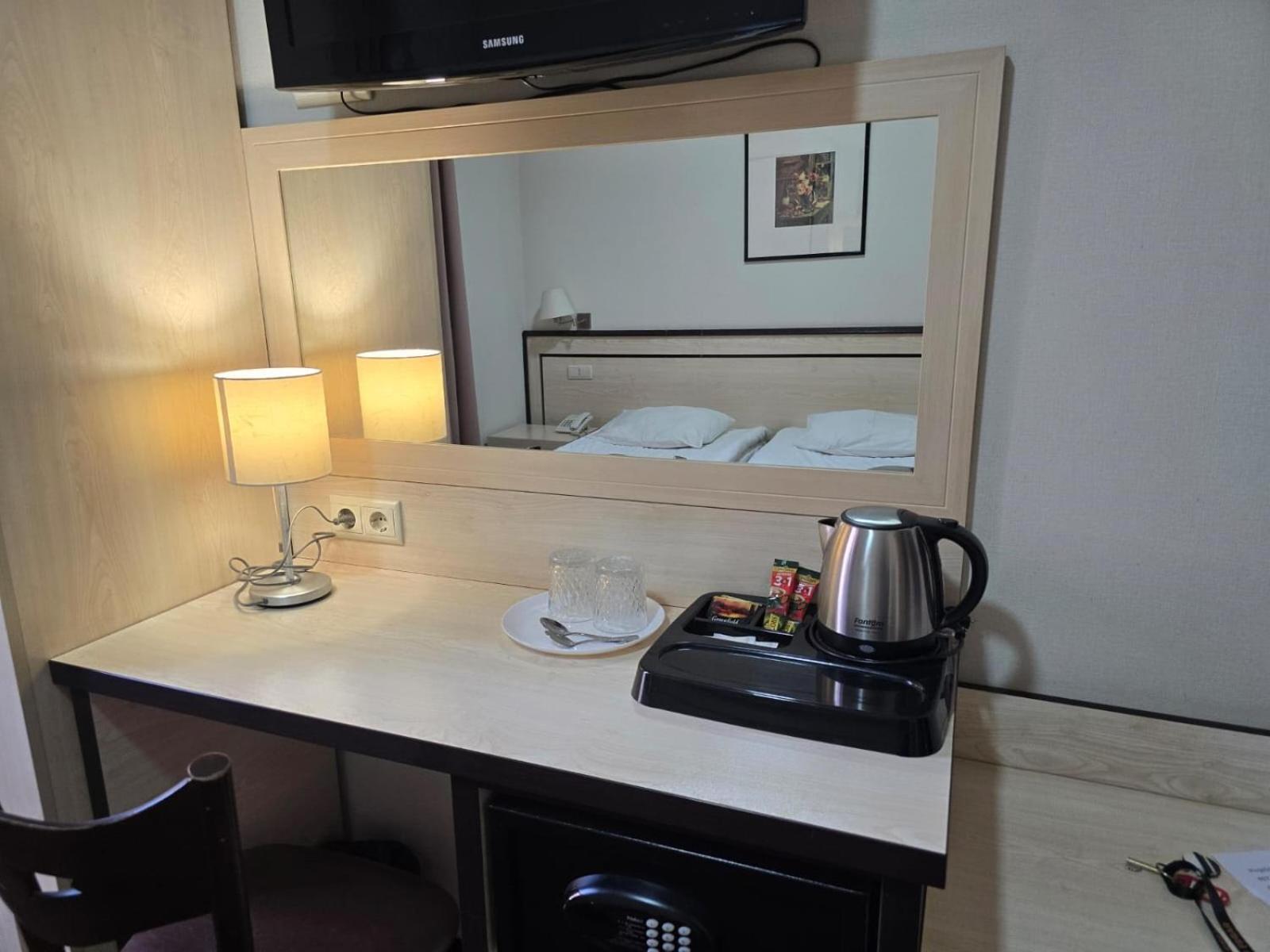 Hotel Rike Park Tbilissi Extérieur photo