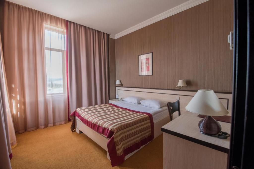 Hotel Rike Park Tbilissi Extérieur photo